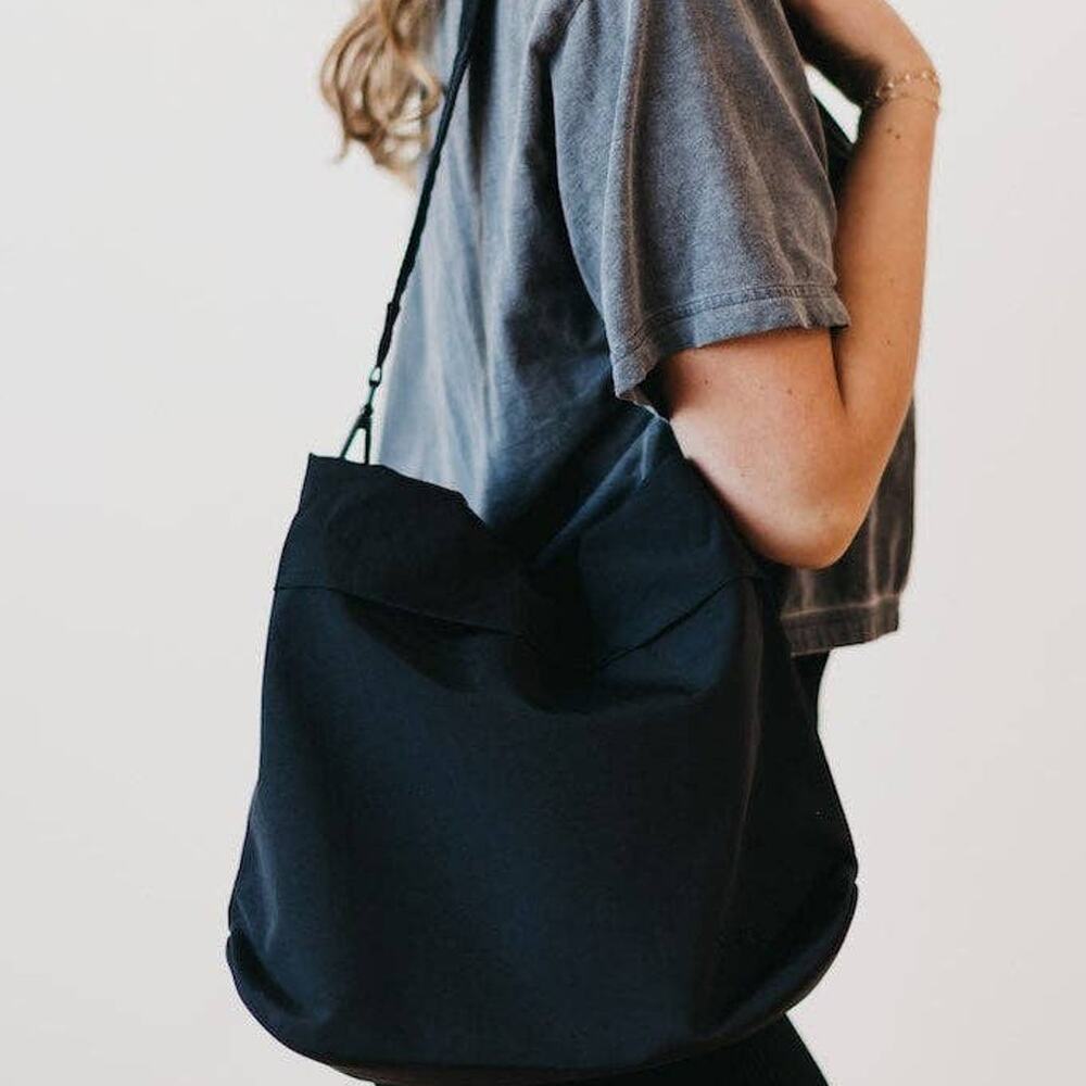 Carrie Catch All Shoulder Tote Bag – Black